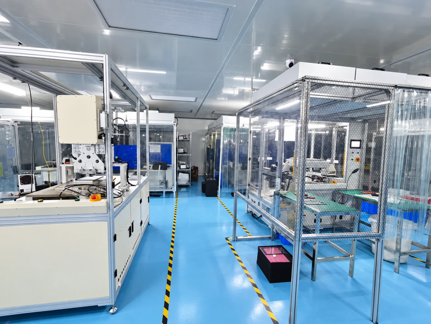 Liquid optical adhesive dispensing for LOCA bonding